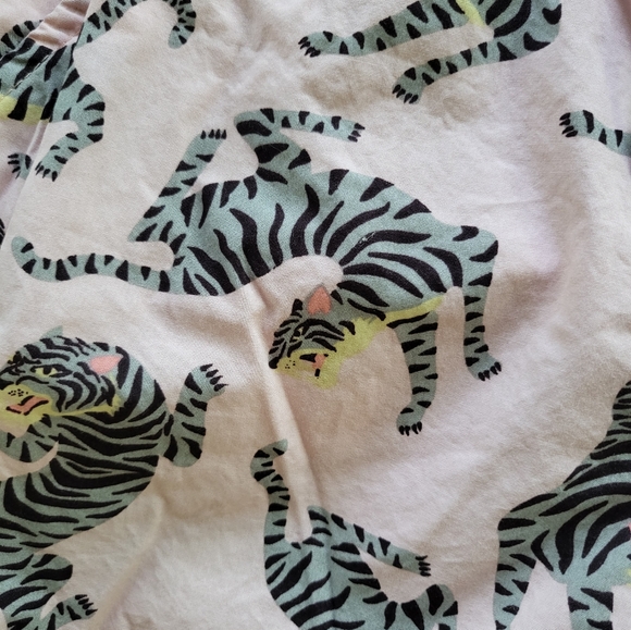 Massive Youth Pink Tiger Cotton Shorts Small - Picture 3 of 4